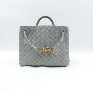 Pre-owned Bottega Veneta Lambskin Shoulder Bags Andiamo Gray Shoulder Bag T10370680