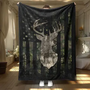 Deer Head Pattern Soft Throw Blanket for Home Office Travel Camping Lightweight Warm Nap Blanket Air Conditioned Room Cozy Flannel Bed Couch Decorative Plaid Fleece 100x130cm