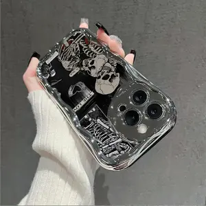 Skull Hug: Eternal Love in the Dark Colorful Electroplated Cream Soft Protective Mobile Phone Case Suitable for iPhone 16 15 14 13 12 11 Pro Promax 16 15 14 Plus Cute Fashion Thick Shockproof Mobile Phone Case