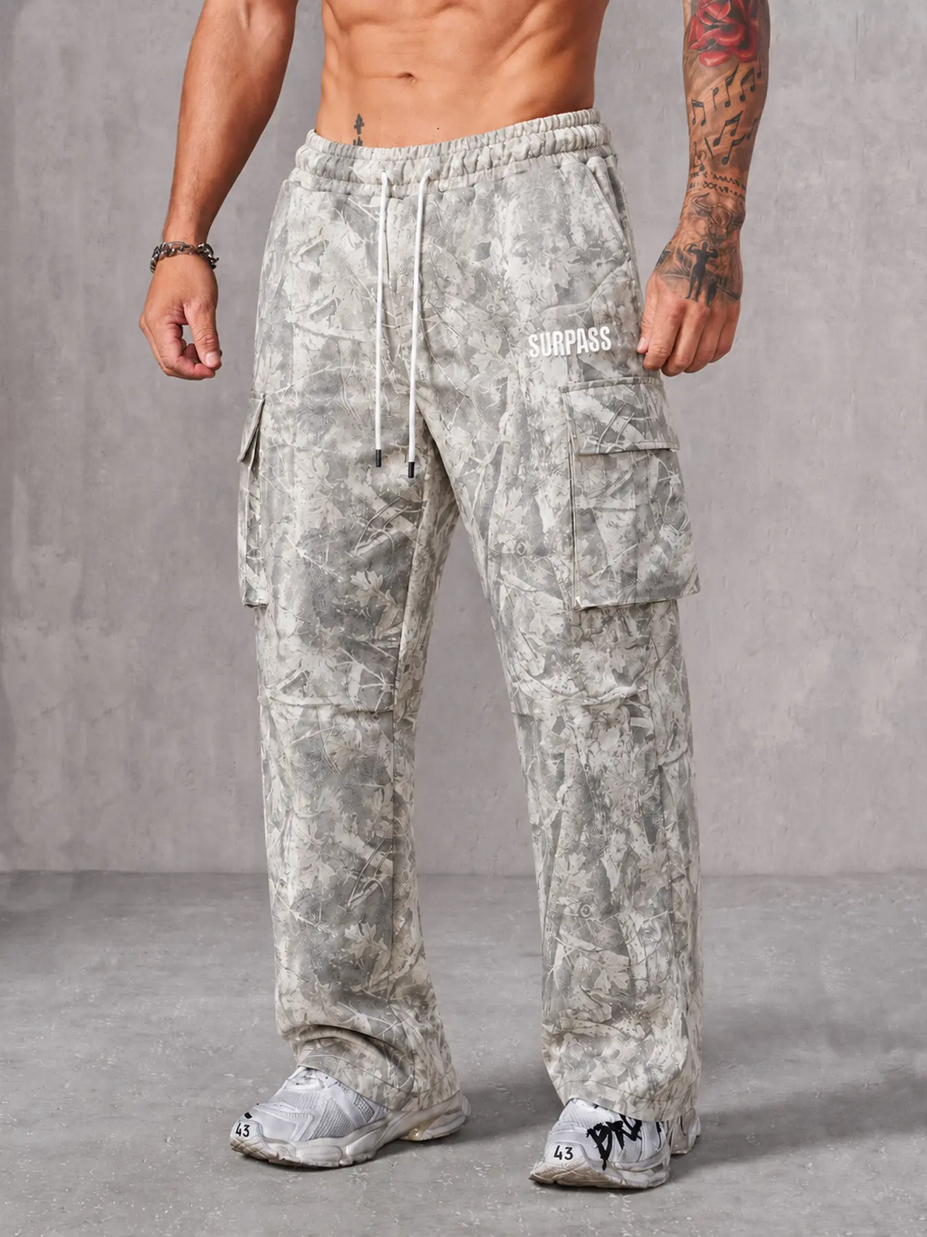 Men's Camo Cargo Pants Relaxed Fit Streetwear Utility Sweatpants with Elastic Drawstring Waist, Multi Pocket Loose Straight Leg Trousers for Daily Wear, Lounge, Travel, Gym Styling and Urban Casual Outfits for Men
