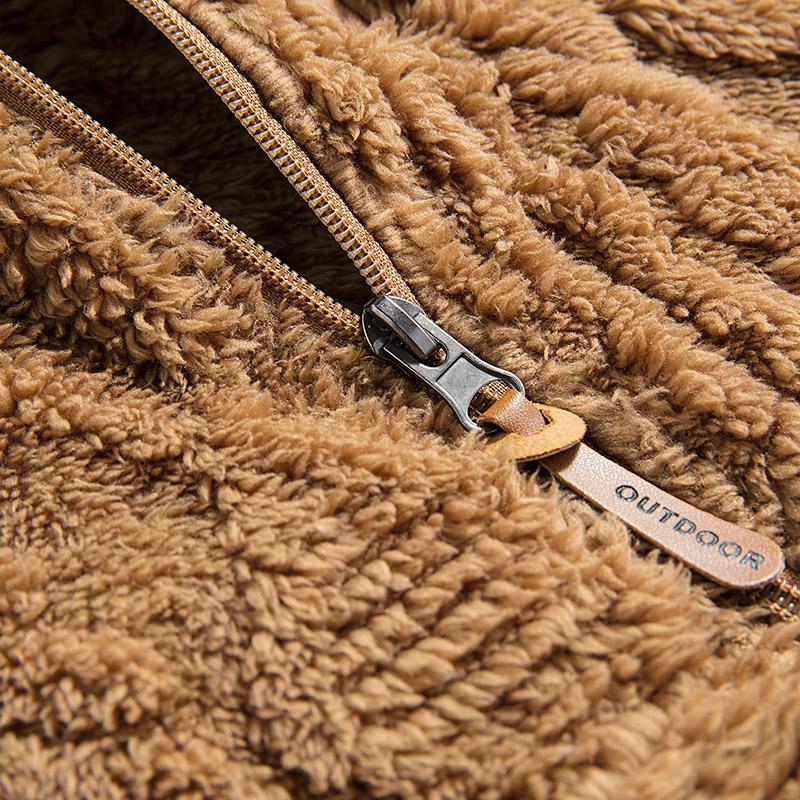 Men's warm faux lambswool hooded jacket, retro casual style, soft and comfortable faux lambswool feel,  zipper for easy on and  perfect for winter commuting,shirt jacket Skull Print Zipper Hoodie Sweatshirt regular fit casual shirt the  man  jacket