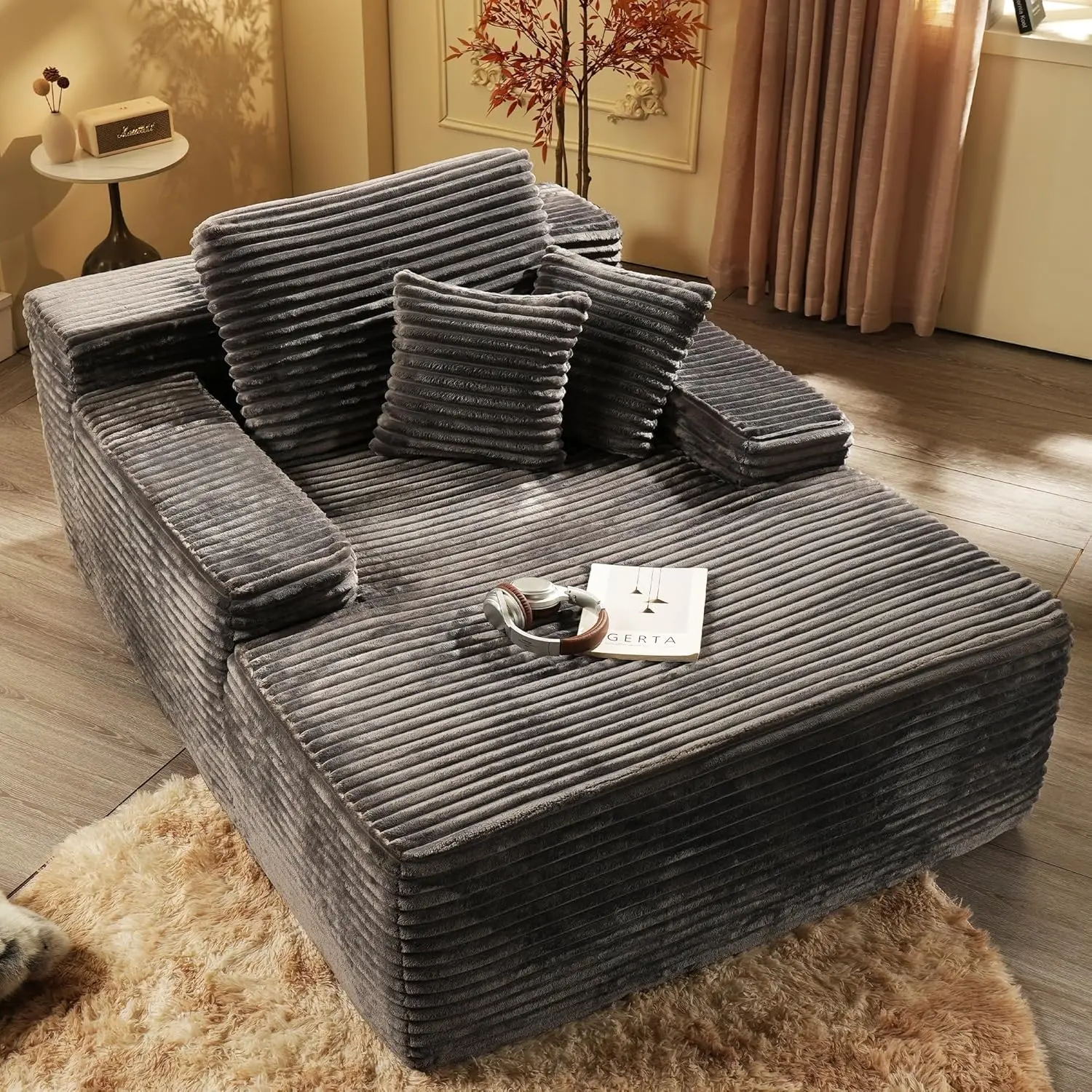 Gray + 3 pillows