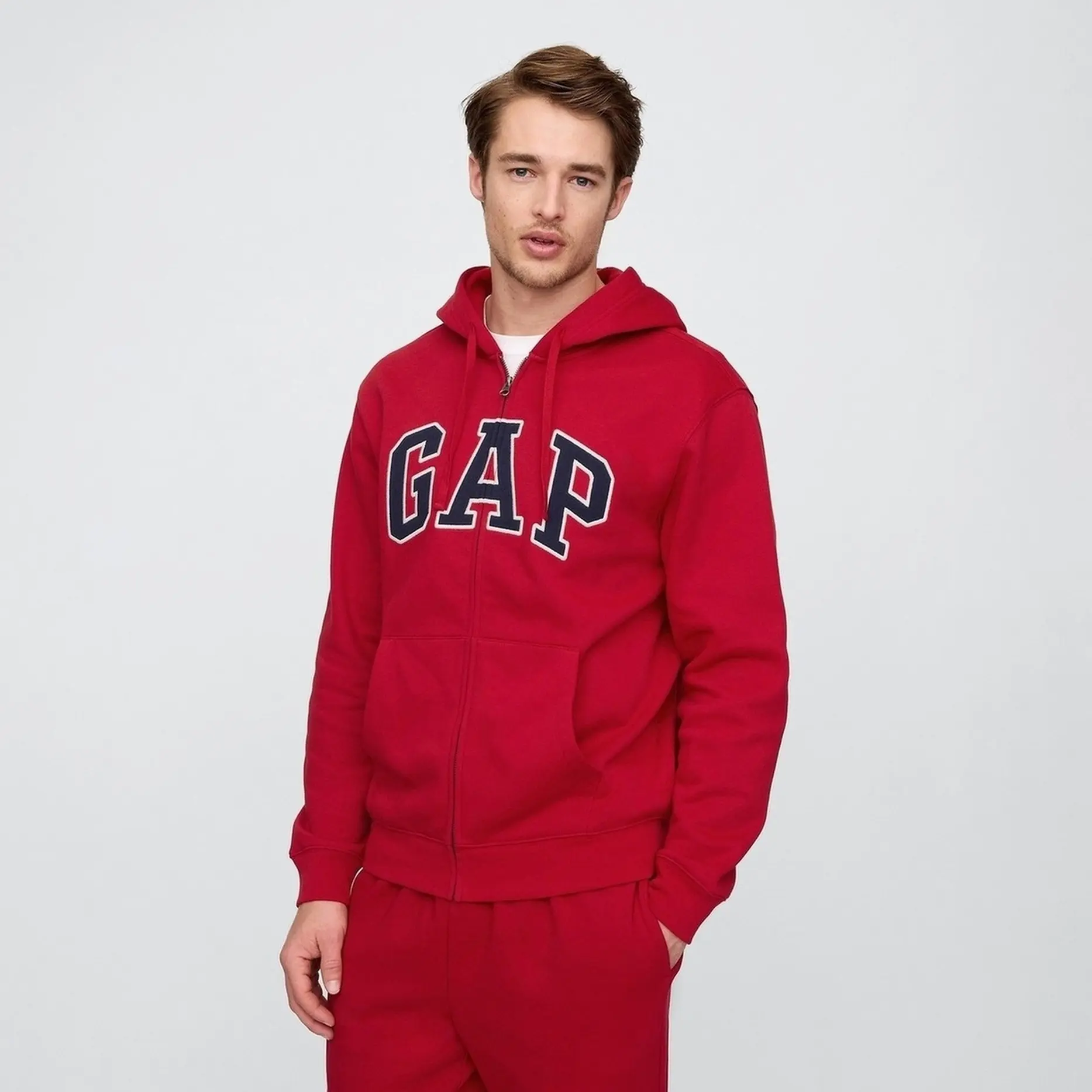 Menswear Relaxed Fit GAP Logo Zip Hoodie, Sweatshirts with Hem and Pockets