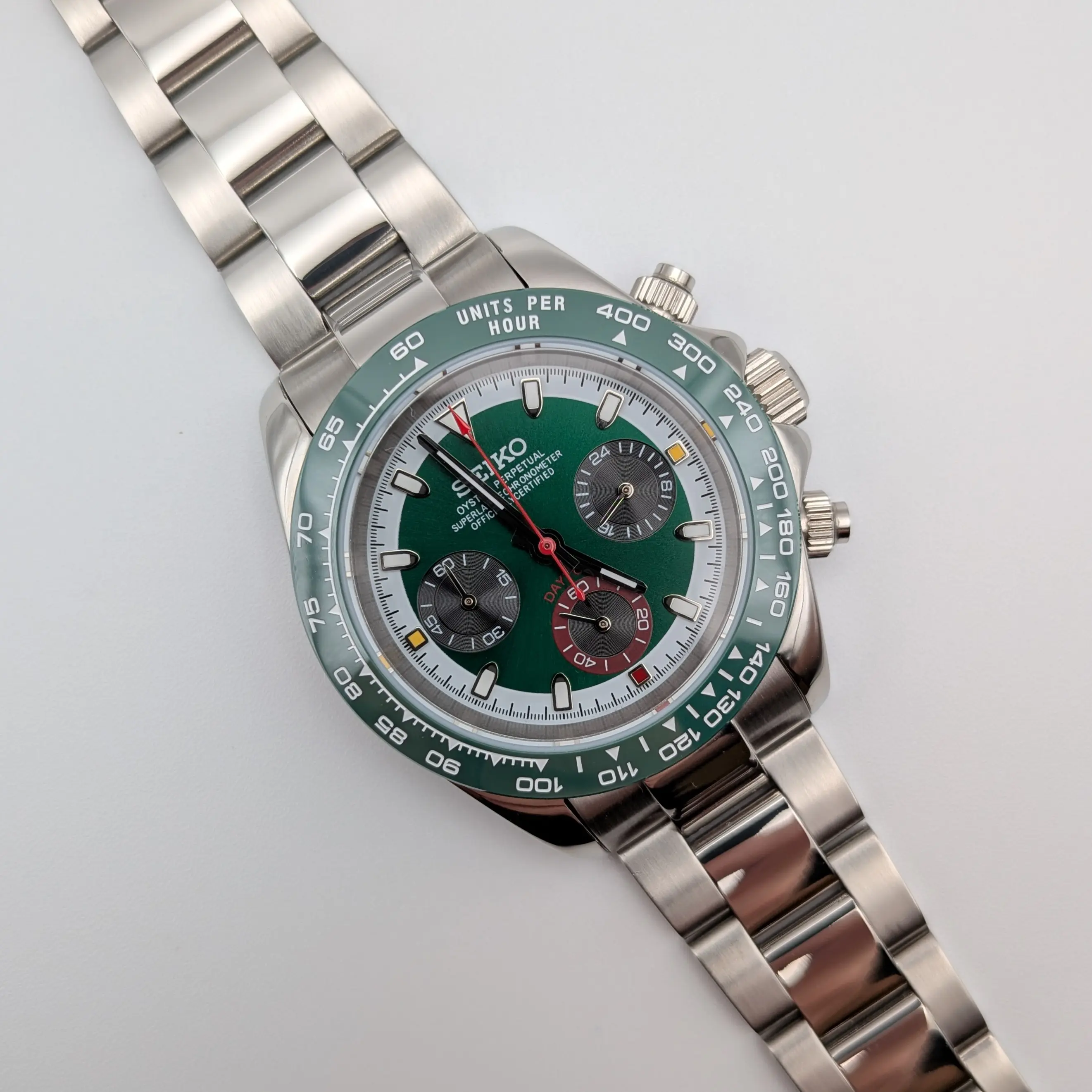 Chronograph Watch | Green Dial & Green Bezel | Stainless Steel Chronograph Watch | Green Dial & Green Bezel | Stainless Steel