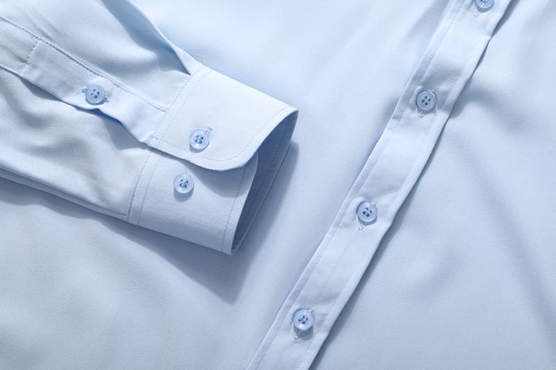 Men's long-sleeved dress shirt, modern slim-fit version, wrinkle-proof casual business button-down shirt, suitable for work commuting lining, basic style, men's top