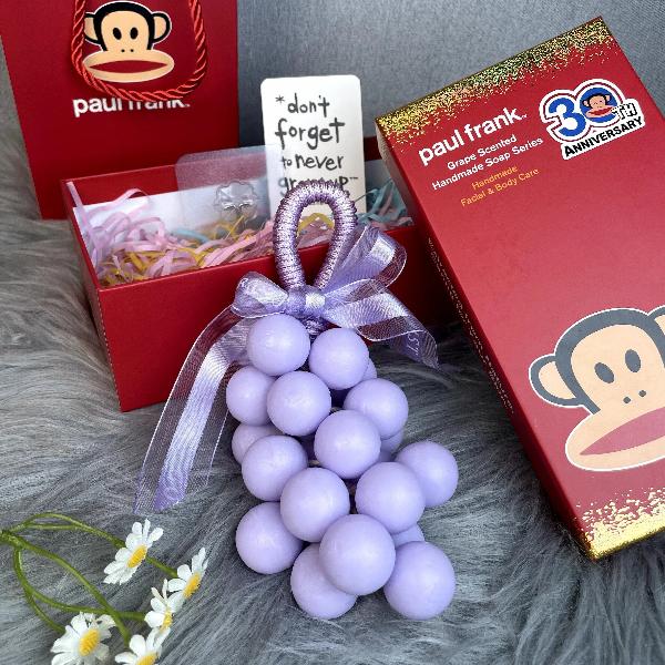 Paul Frank Grape Soap on a Rope – Handmade DIY Decorative Grape Soap, Natural and Gentle Moisturizing and CleansingLong-Lasting Fresh Scent Perfect for Home Décor and BathroomAesthetic & Creative Christmas Gift Choice Body Care Daily