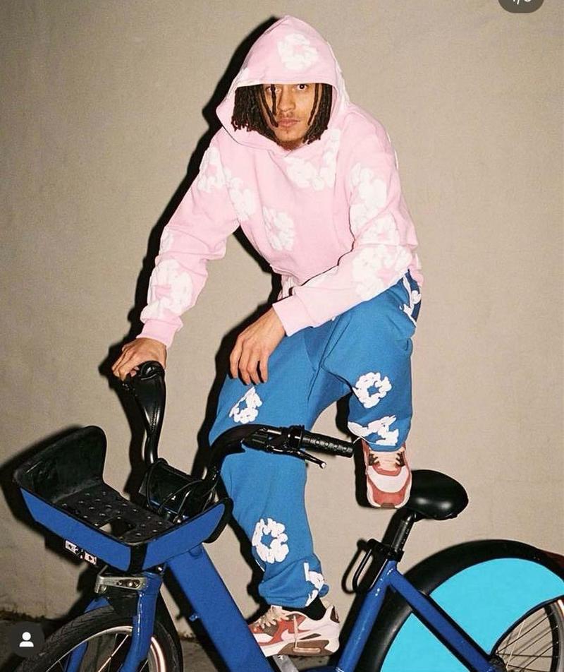 DENIM TEARS Brand Hot Selling New Fashionable Cotton Foamprinted Hoodie European and American Trendy Men's Sportssuit Pink Floral Design with Hood and Drawstring