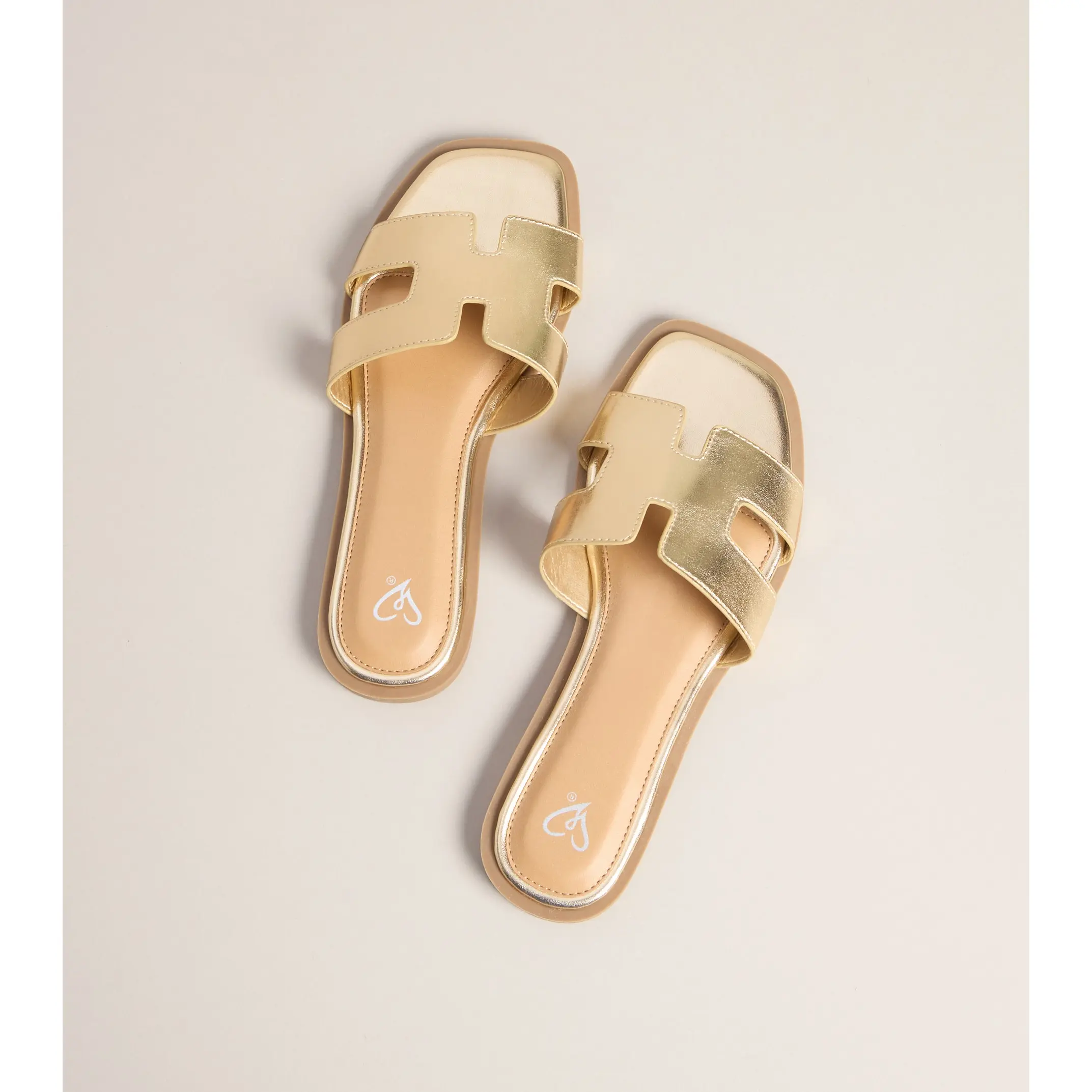 Resort Days Slide Sandals