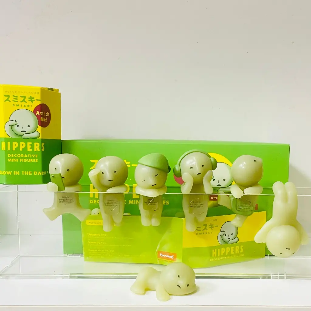 Smiski Sunday Series, Hipper Blind Box Figure Glow in the Dark Model Doll Desktop Ornament Collection Decoration Toys Birthday Gift