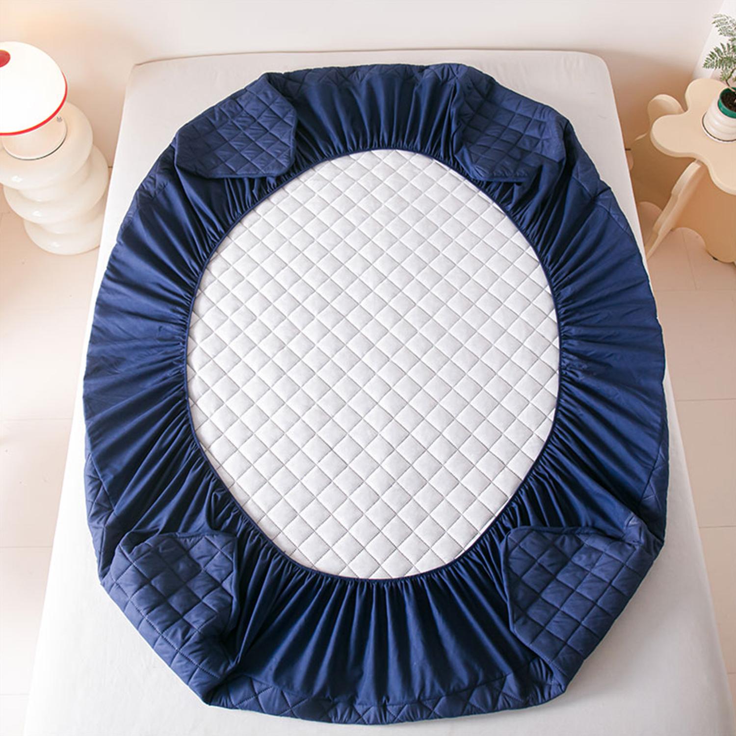 Waterproof Mattress Protector,  Mattress Pad Noiseless with Deep Pocket, Soft Breathable Dirt-Proof Bed Mattress Cover Washable for Home, Bedroom, Hotel，Pillowcase not included