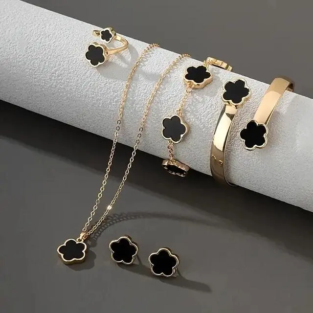 5-PCS Floral Lucky Pendant Jewelry Set - Charm Necklace, Ring, Bracelet, Earrings, Simple Style Polished Look Valentine’s Easy Wear Matching Accessories for Everyday Casual Wear (Party Bags & Gifts Essential)