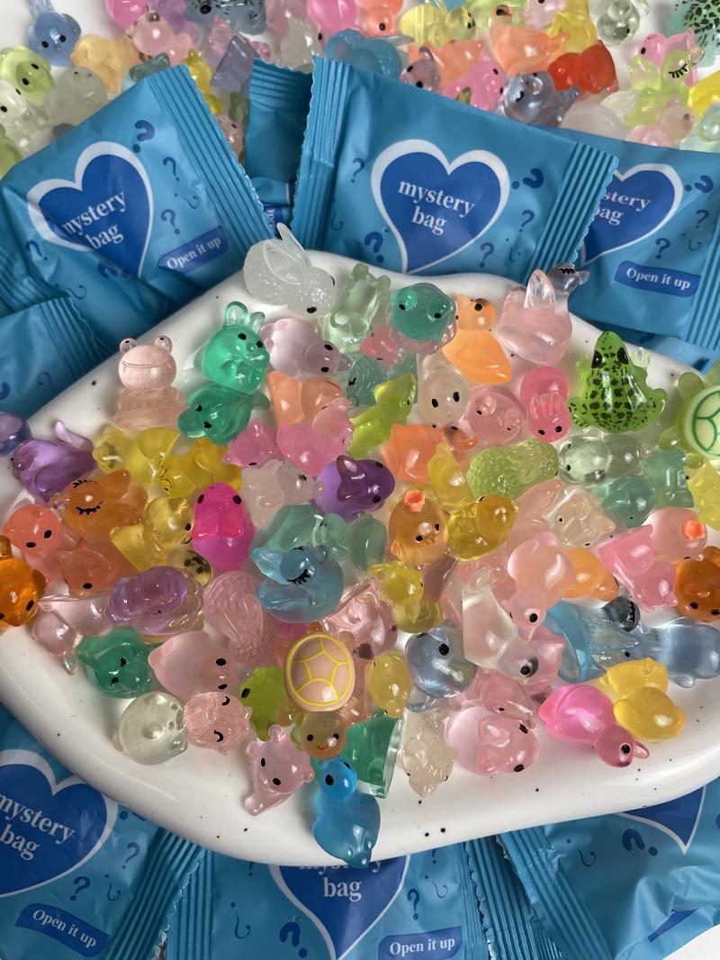 55PCS/12PCS Random Mini Resin Fruit/Animal, Colorful Decorating Ornaments, Figurine, Miniatures, Luminous Resin Decoration Items, Creative Decorations for Home Office Desk, Home Decor Accessory, Acrylic Decoration Sculptures, Christmas Gift