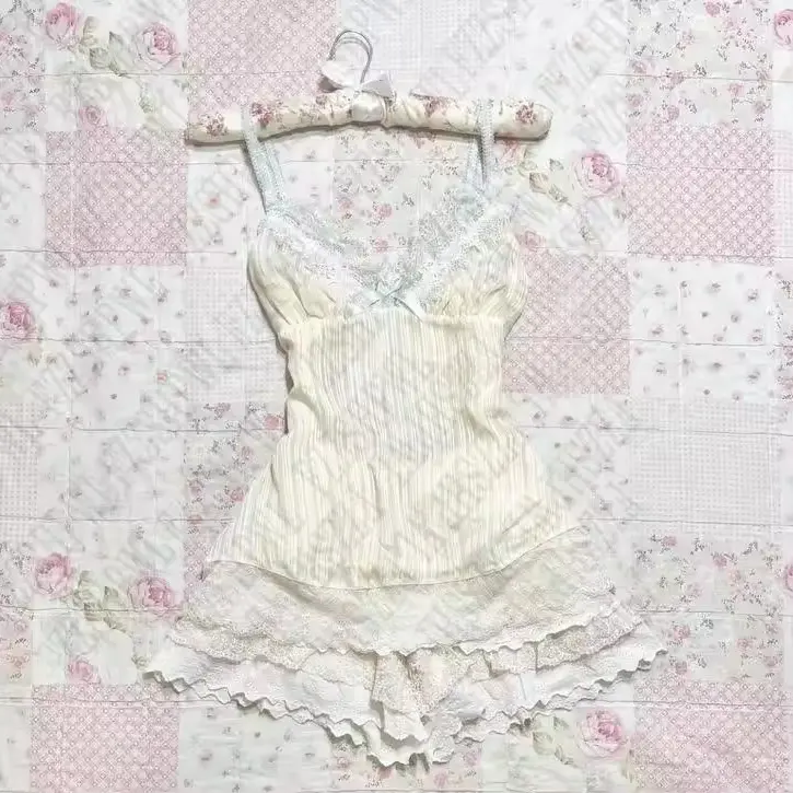 White 3 (without skirt, only top)