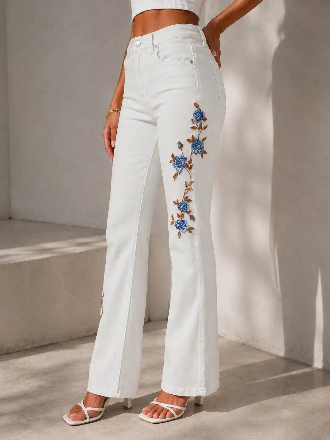 Women’s High Waisted Plus Size White Floral Embroidery Flare Leg Denim Jeans - Streetwear Fashion Straight Bottoms with Pockets, Comfortable Vintage Casual Trousers for Everyday Wear