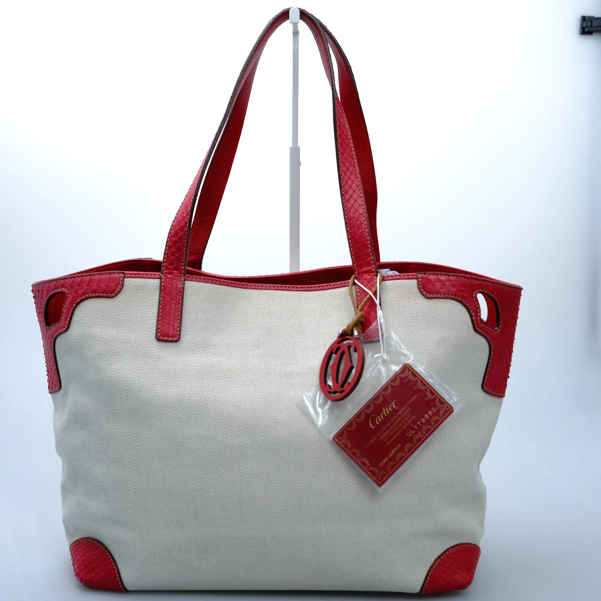 Pre-owned Cartier Tote Bag, Stylish Pre Loved Luggage Accessory for Daily Use, Tote Bags