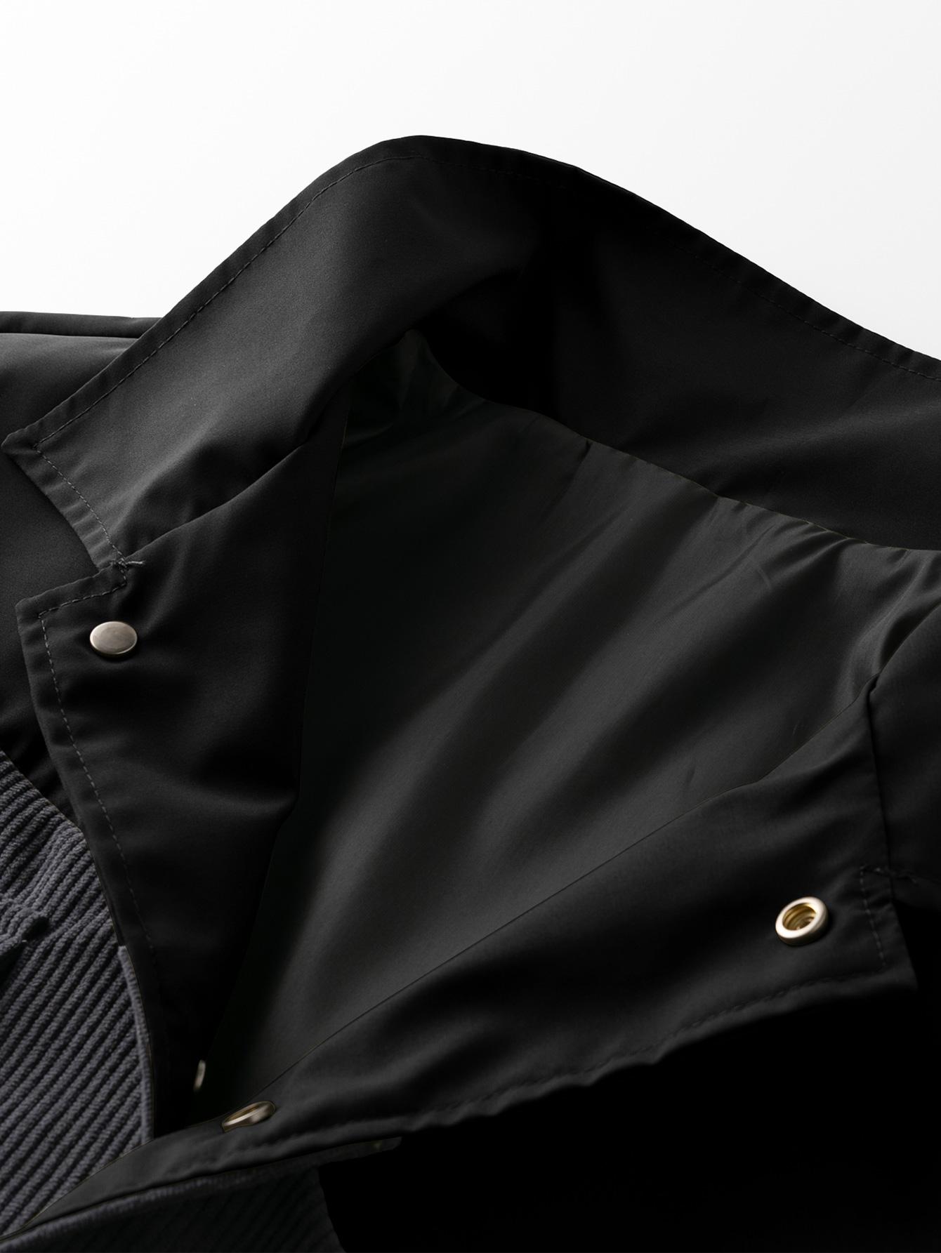 A collared jacket with a patchwork style, visually layered and designed to flatter necklines. The buttoned closure makes it easy to put on and take off. There is one pocket on the left side which is both practical and decorative