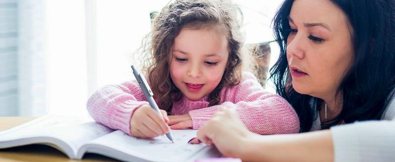 Four Candies 39 PCS Aesthetic School Supplies with Cute Pen Case, 12 Pastel Highlighters, 5 Black Ink Gel Pens, 6 Mechanical Pencils Set 0.5 & 0.7 mm for Students Stationary College Essentials, Ideal Christmas Gift for Women Kids Green/Pink