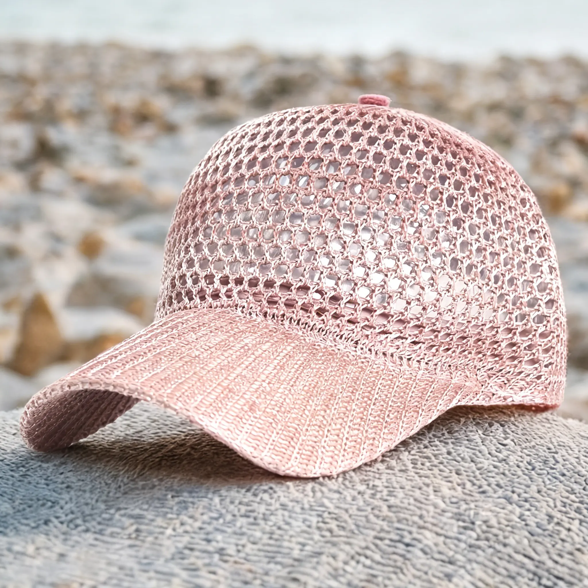 Spring/Summer breathable mesh baseball cap, casual and versatile sun protection hat, simple and stylish street casual duckbill cap, women's outdoor sun protection hat, men's fishnet hat.