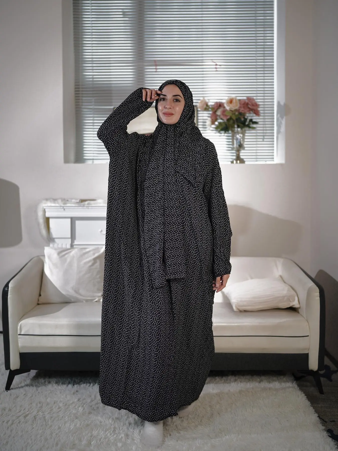 Women's Ditsy Floral Print Zipper-Front Hooded Arabian Dress, Modest Bishop Sleeve Maxi Muslim Dress, Modest Style Dress, Muslim Clothing for Women, Modest Muslim Outfits, Maxidresses, Hoodie Abaya Dress, Modest Clothes