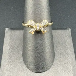 Gold 14k Bow Design Ring Size 8 with Stones for Everyday Wear Elegant Jewelry