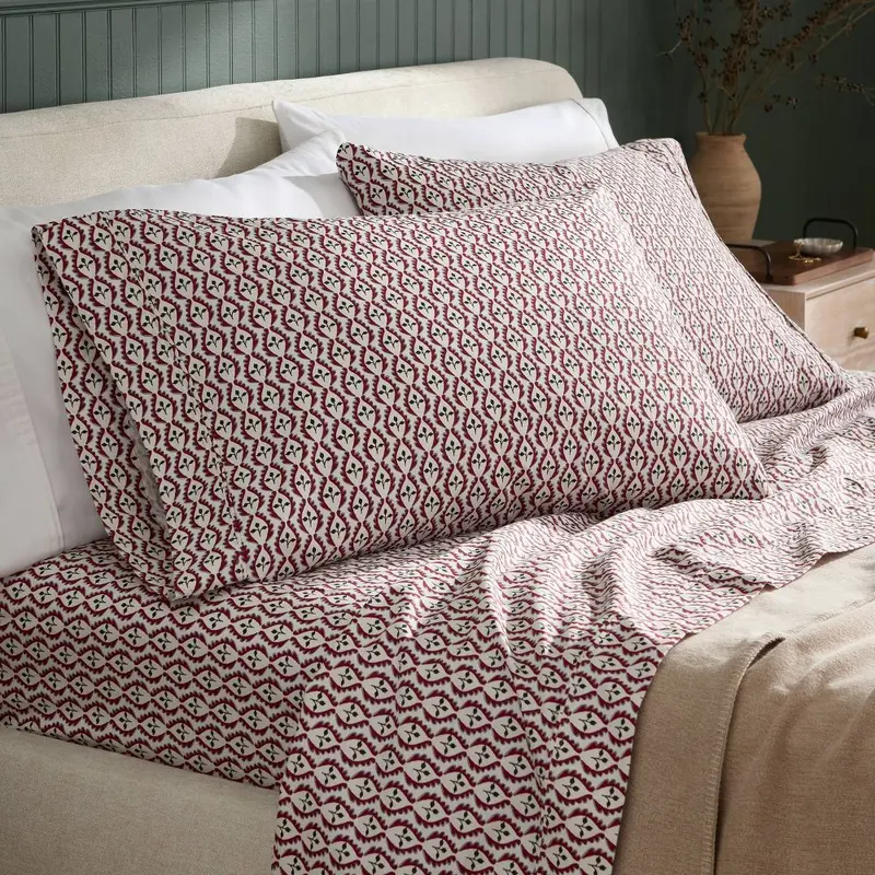 Threshold Queen Sheet Set – 400 Thread Count – 100% Cotton – Warm Floral Red – USA Made
