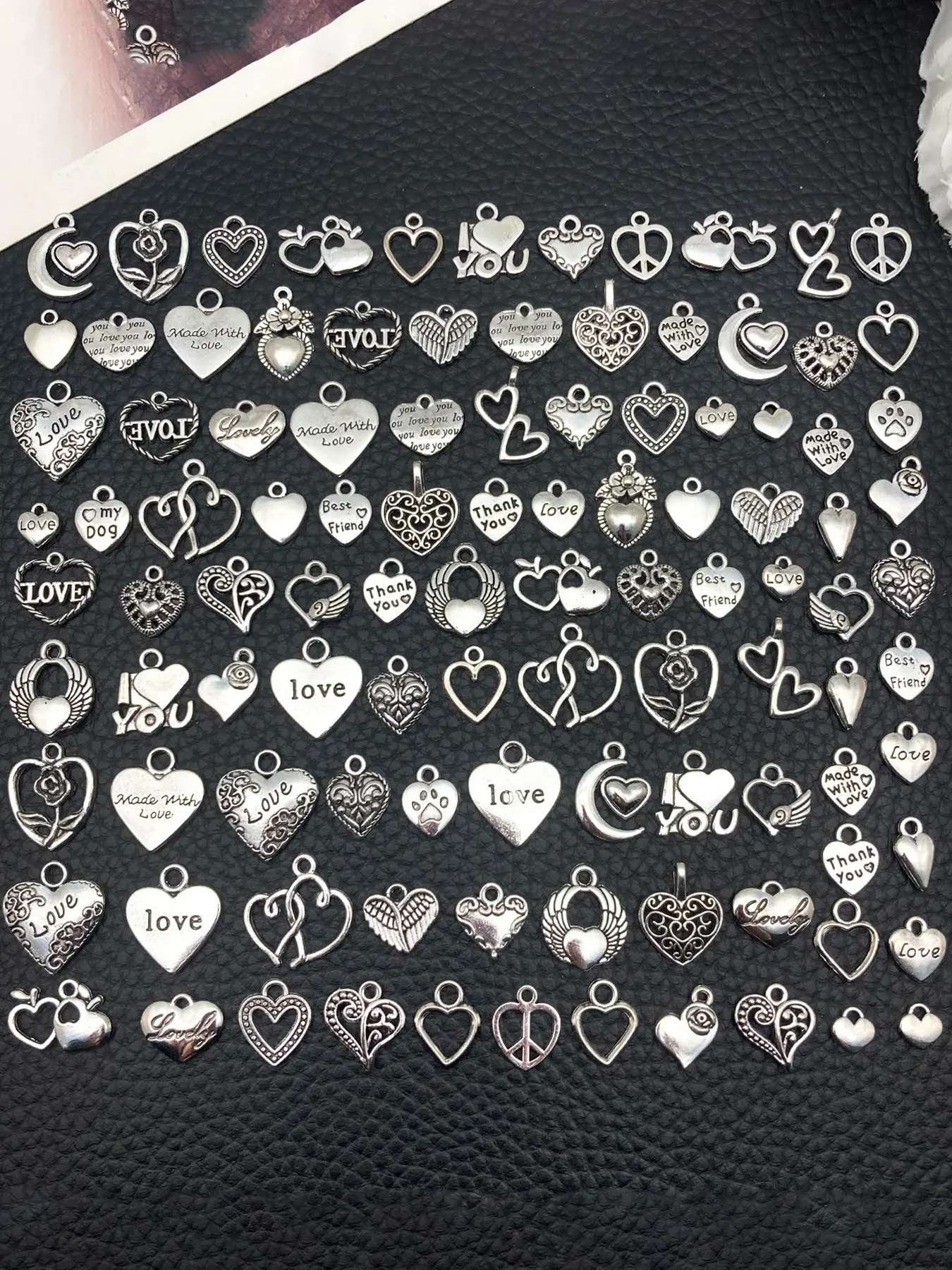 105pcs Antique Silvery Heart Charms, Heart Design Charm, Alloy Pendants for DIY Jewelry Making, Vintage Sweet Heart Hollow Charms, Craft Accessories, Diy Jewelry Decoration, Diy With Charms