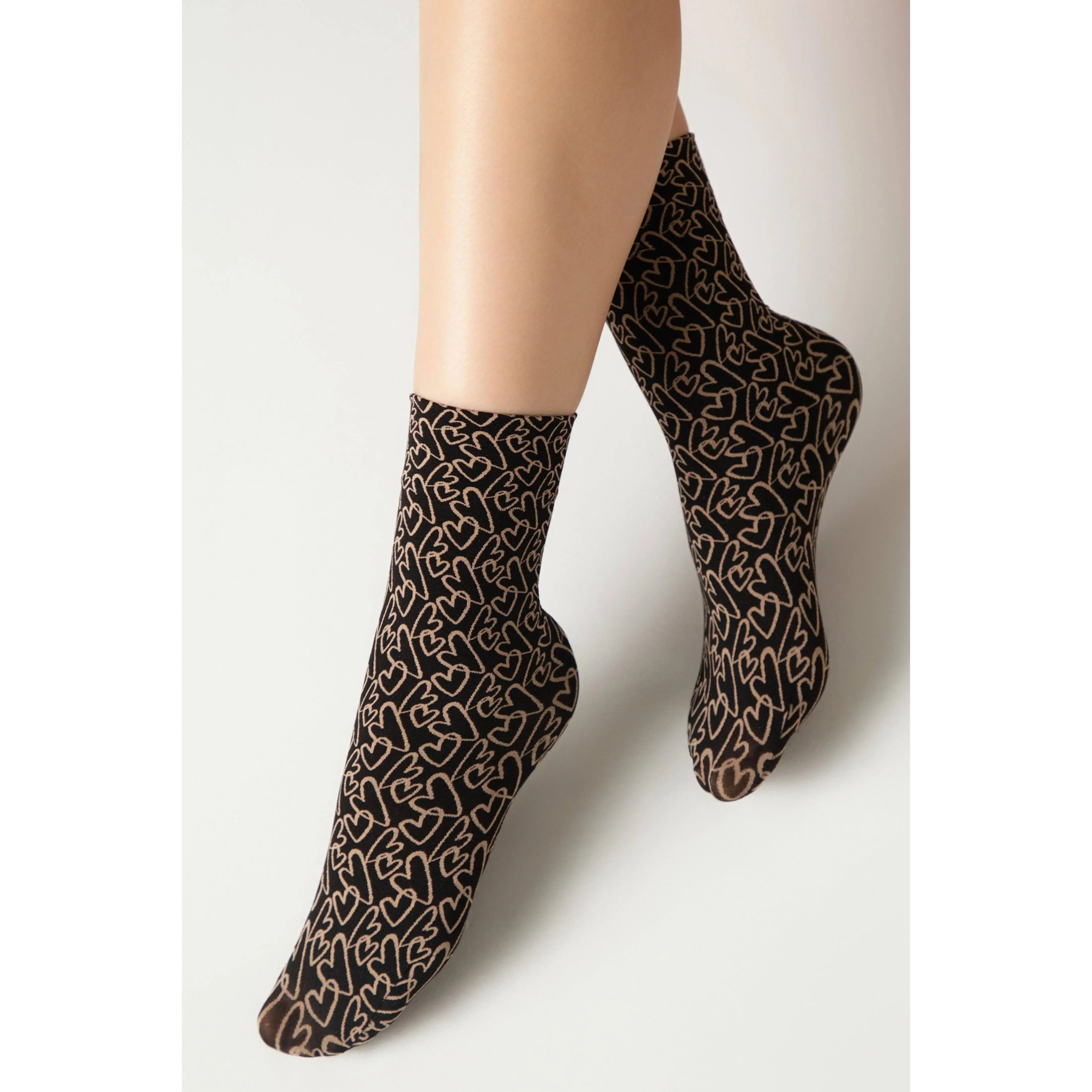 Women's 70-Den Polyester Blend Dense Cuff Heelless Socks, High-Stretch Thick-Padded, Contrasting Love Motifs, Perfect Fit, Stylish Aesthetic for Casual Everyday Wear, Style