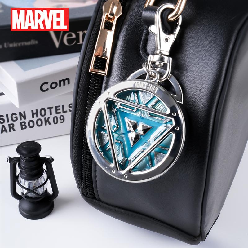 Marvel Iron Man Arc Reactor Doctor Strange Eye of Agamotto Metal Alloy Keychain 1pc Official License Colored Time Stone Container Pewter Keyring Glow in the Dark Power Core Bag Clip Pendant 3D Design Drop-proof Durable Accessory Collection Avengers Gift