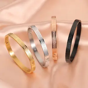 Personalized Openable Religious Ayatul Kursi Stainless Steel Bracelet Islamic Muslim Quranic Verse Cuff Bangle Arabic Calligraphy Messenger Jewelry Gift for Women Men Father Mother Lover Friend