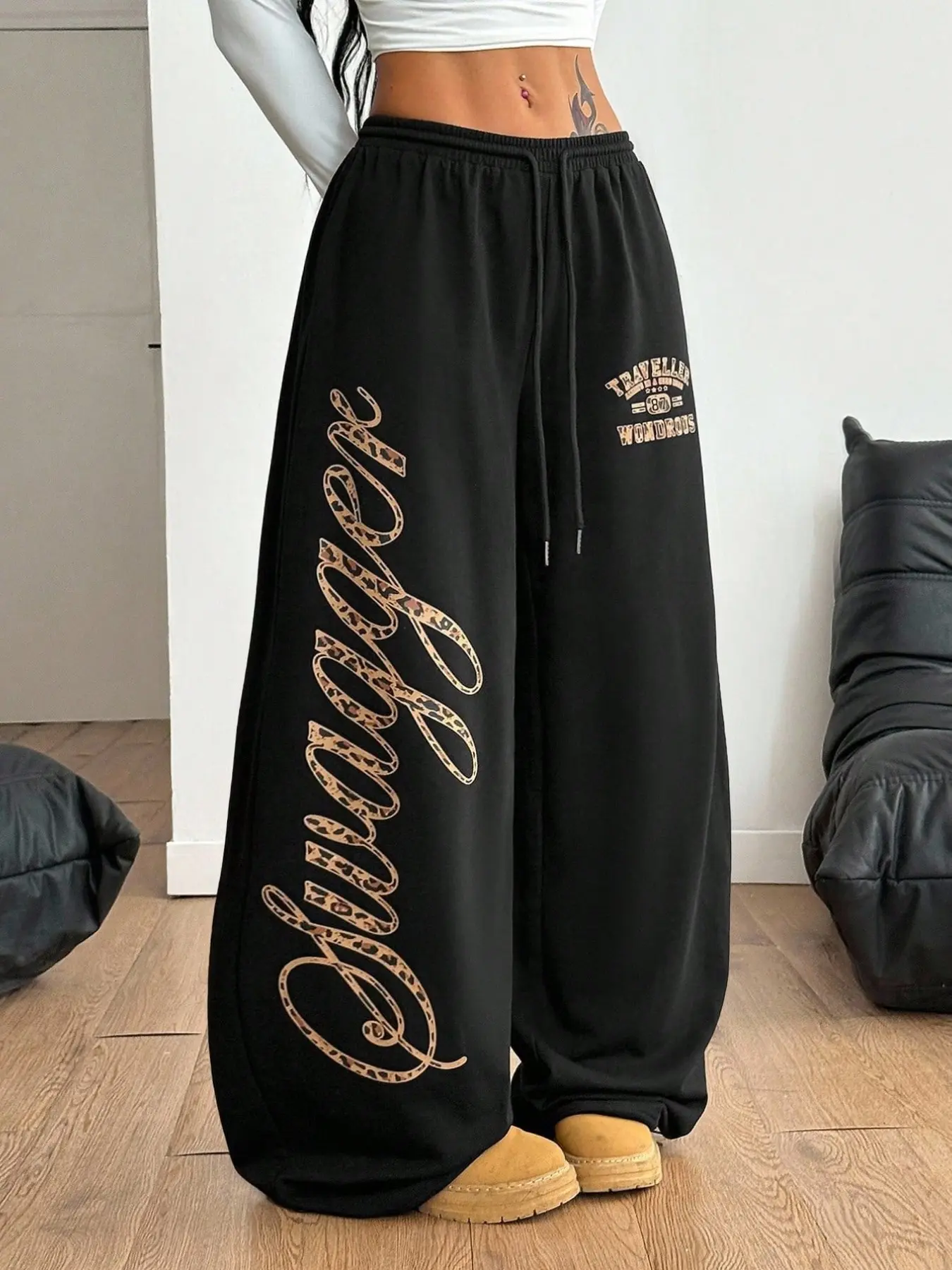 Swagger Leopard Print Oversized Wide Leg Sweatpants Women Y2K Streetwear, Casual Comfy Baggy, Drawstring Adjustable Loose Fit Cotton Pants for Street Style OOTD Traveler Graphic Elastic Waist Lounge Wear