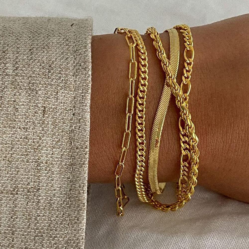 MISSAIR 14K Gold-Plated Trendy Bracelet Set for Women - Thin Dainty Stackable Cuban & Paperclip Chain Bracelets Minimalist Elegant Jewelry Gift Set