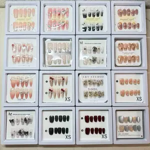Elegant Press on Nail Art Set