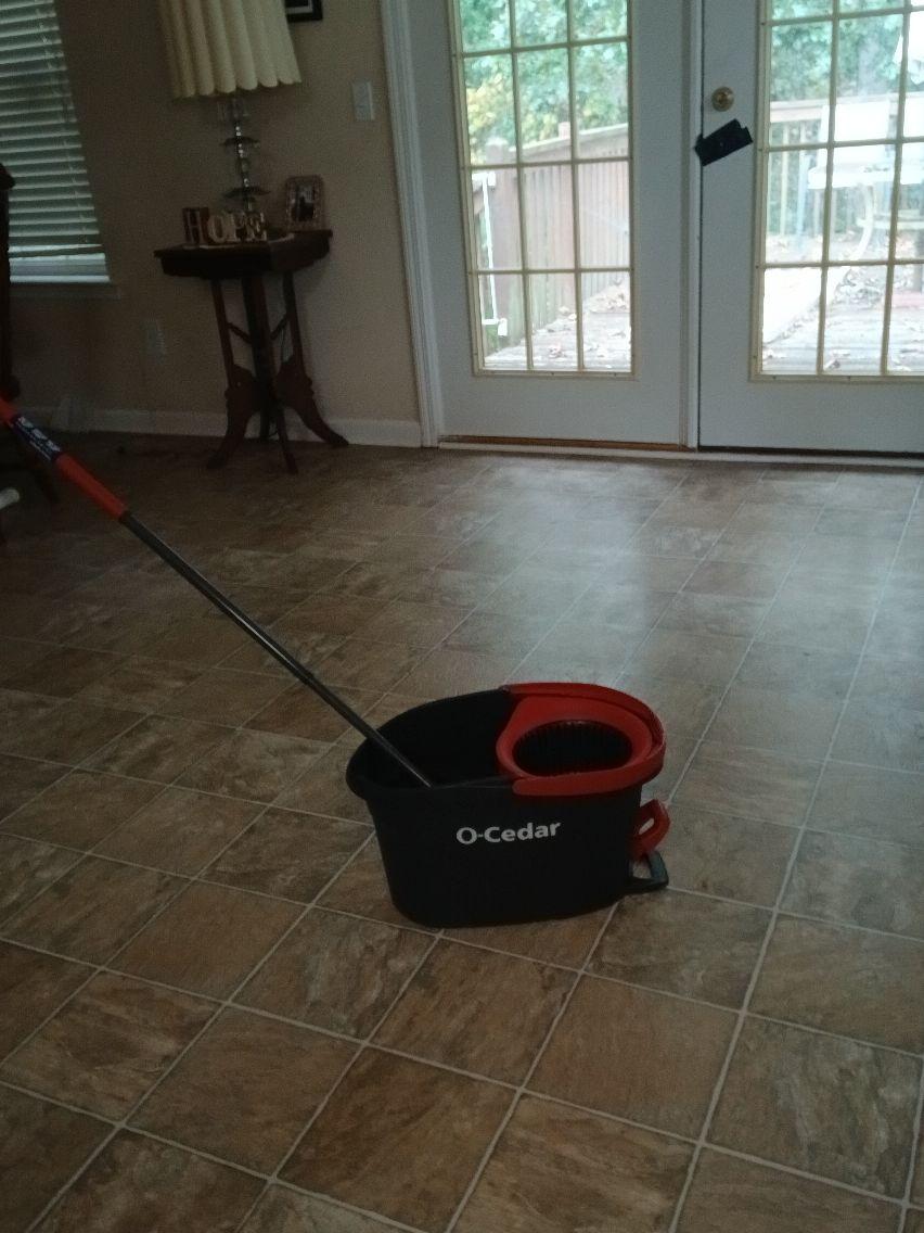 This O CEDAR mops are my absolute favorite. i have not used another mop since and i also have an extra mop and bucket for the house i clean.  My walls and door stay shiny with this mop. I couldn't recommend a more durable, cheap and easy mop to clean with
