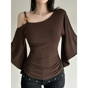 Women's street style retro bead asymmetrical bat sleeve top, slim fit waist retro shirt, suitable for spring and autumn casual wear, casual elegant top