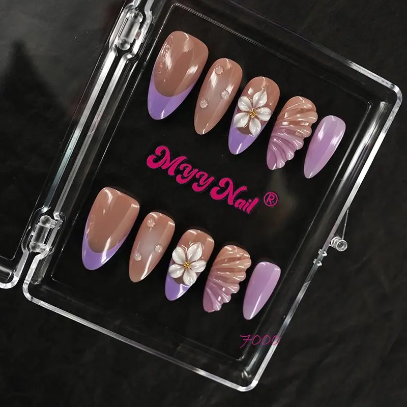 Monika:32__70   Bags Handmade Nails Open InLive