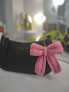 Crochet Bow Keychain Handmade Bow Charm Cute Key Bag or Backpack Accessory Lightweight Durable Sturdy Keyring for Keys Bags Backpack