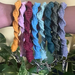Macrame Wristlet-Twist