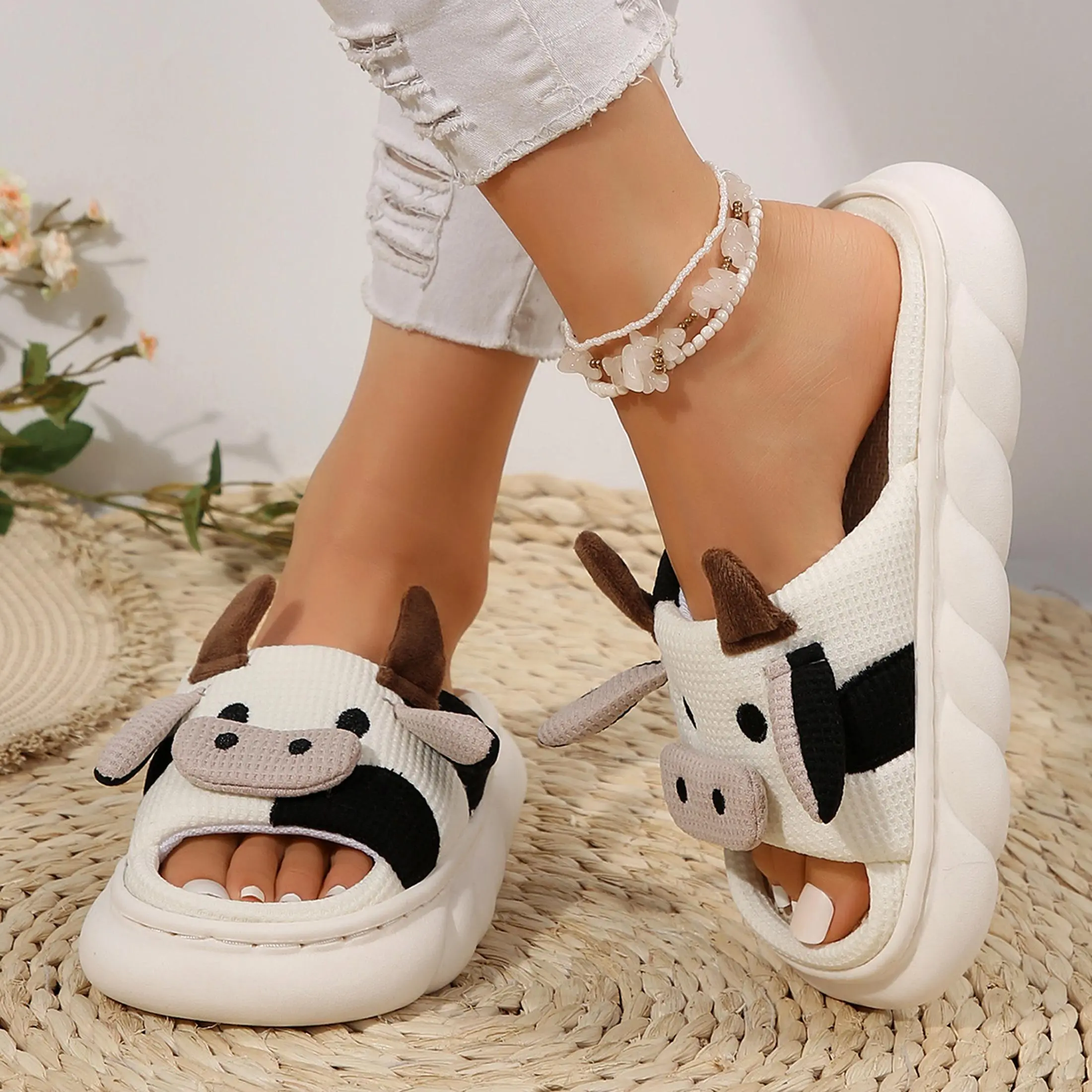 Women's Cute Cow Design Linen Slippers Soft Platform Sole Breathable Indoor Home Slides Springfresh