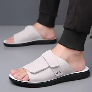 Men's summer sandals, new casual outdoor slippers, stylish, trendy, non-slip, versatile, and well-designed sandal style.