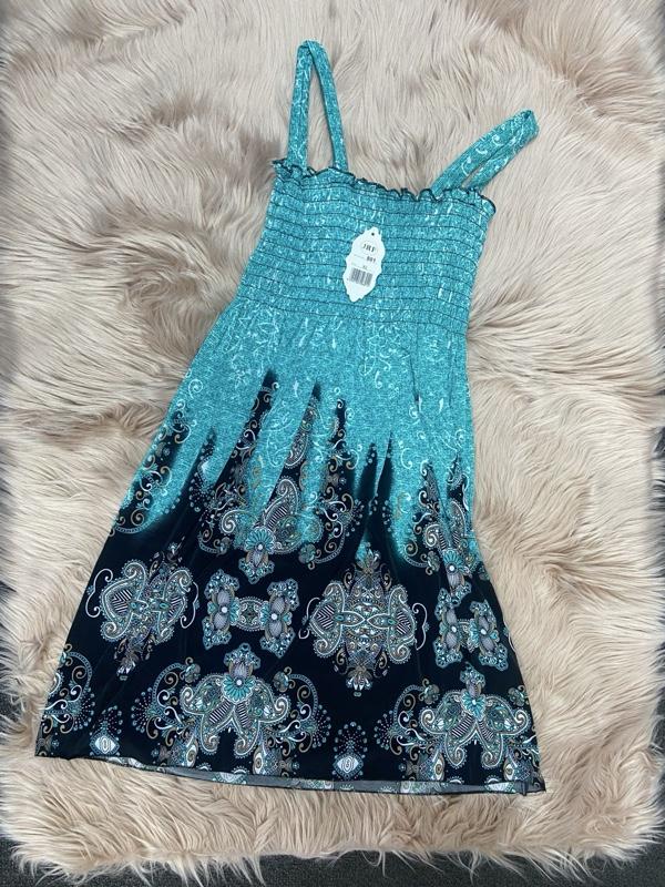 1 Docena de vestidos de elástico cada docena viene con tallas variadas M L XL XXL. Women's Elastic Strap Dresses Assorted Sizes M L XL XXL .One Dozen Pack in Vibrant Floral Teal Designs for Versatile Wear Comfortable Stretchy Fabric