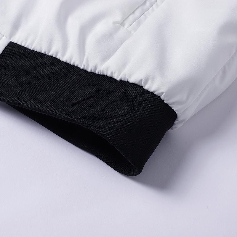 Men's lightweight casual jacket with sports slim fit zipper, stand collar, long sleeves, and zipper pockets, durable polyester fabric suitable for spring/autumn outdoor training, gym workouts, and casual wear, featuring a stylish minimalist design