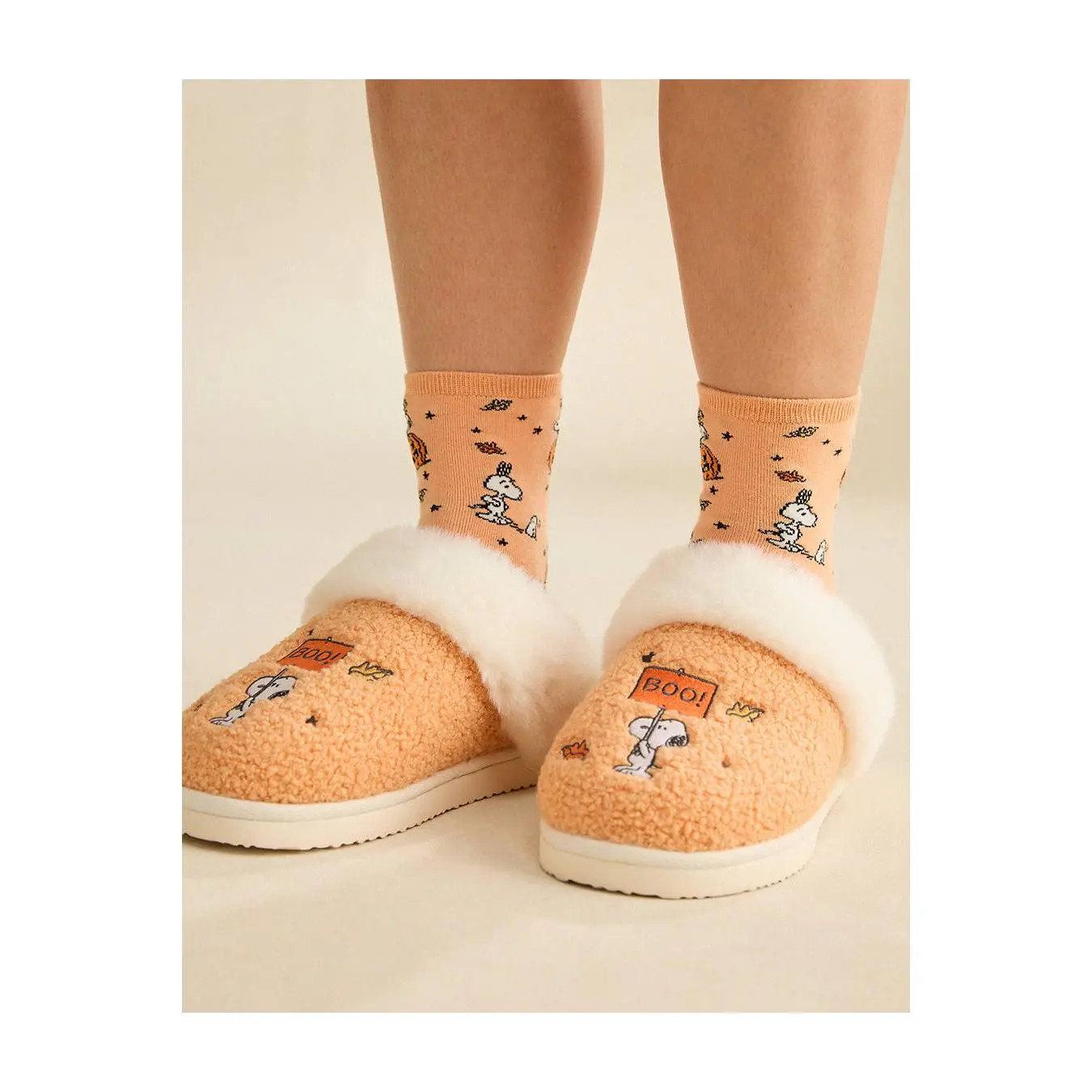 AE Snoopy Boo! Scuff Slipper