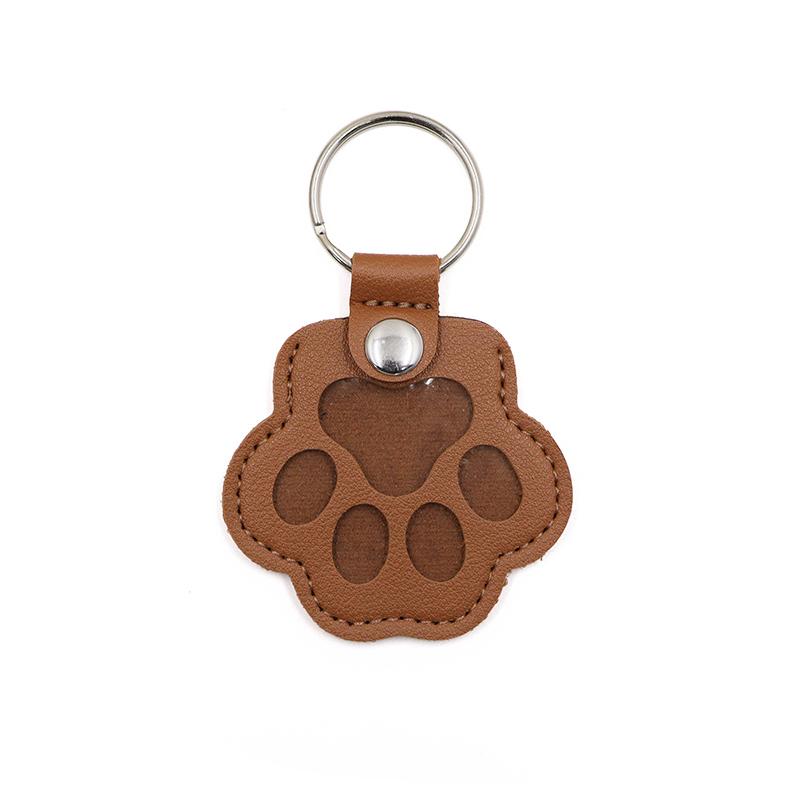 Cat and dog hair keychain owners to collect and commemorate