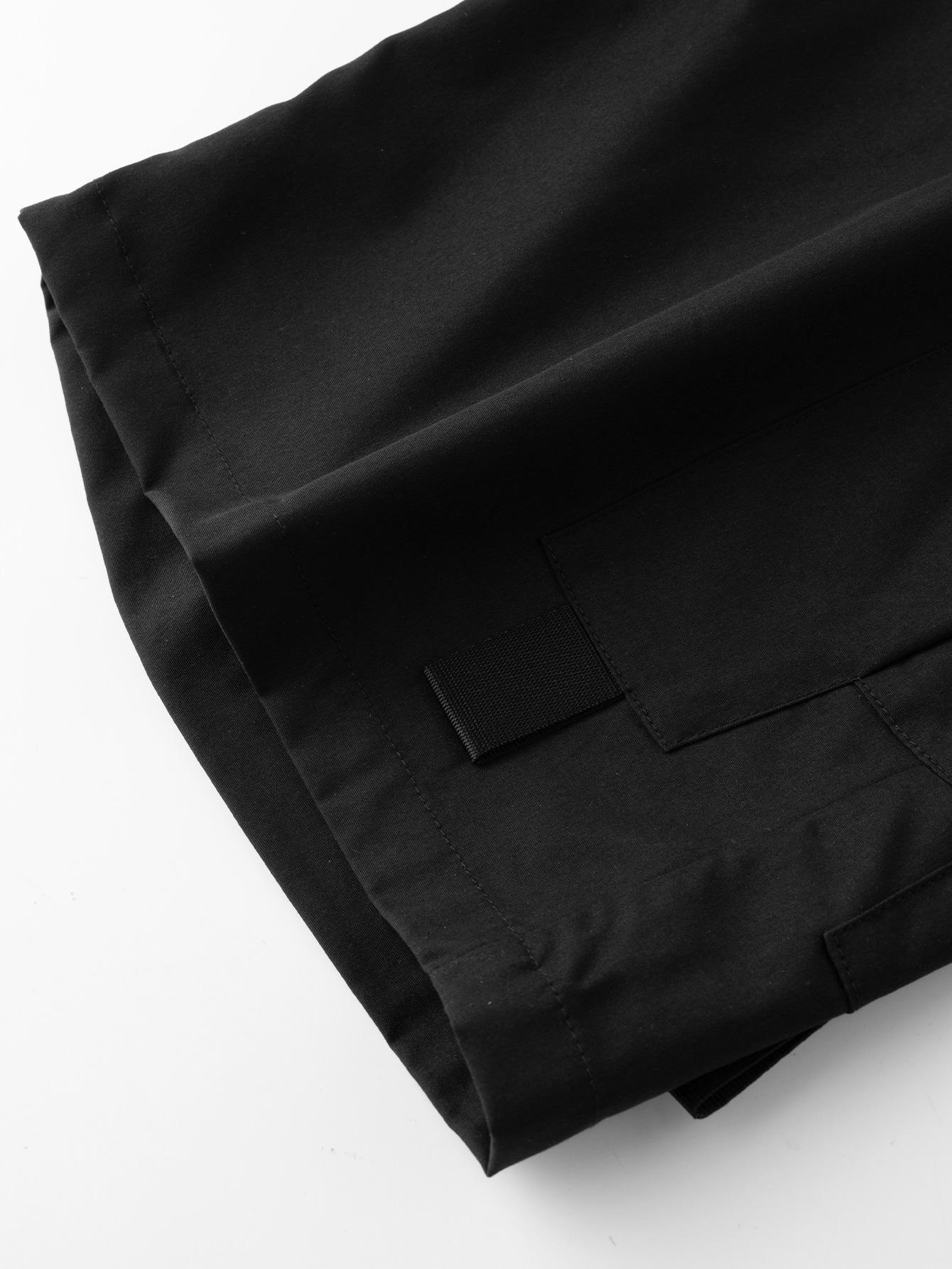 Men’s lightweight cargo shorts, new for summer, available in a 3-pack. Drawstring waist, breathable fabric—ideal for summer outdoor fitness and casual wear. Features slanted front pockets. Fashionable, multifunctional casual shorts with a street-style des Men’s lightweight cargo shorts, new for summer, available in a 3-pack. Drawstring waist, breathable fabric—ideal for summer outdoor fitness and casual wear. Features slanted front pockets. Fashionable, multifunctional casual shorts with a street-style des