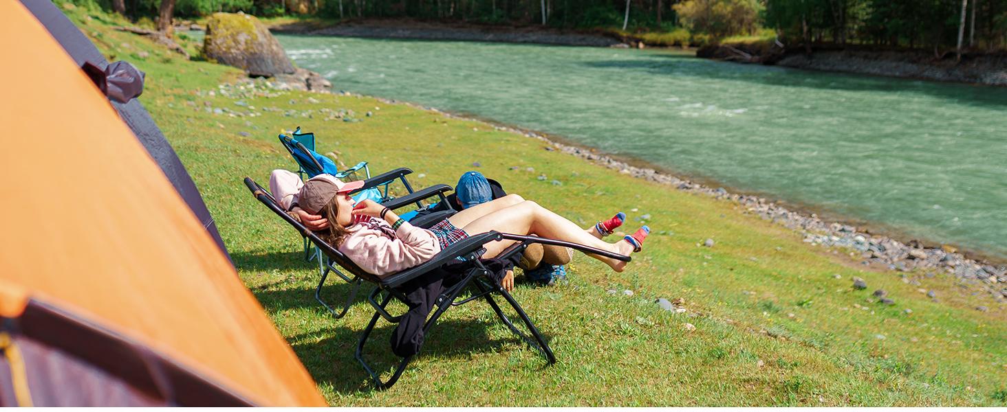Outdoor Zero Gravity Chairs, Set of 2 Portable Recliner Beach Camping Patio Outdoor Folding Lounge Chair with Cup Holder Trays and Adjustable Pillow