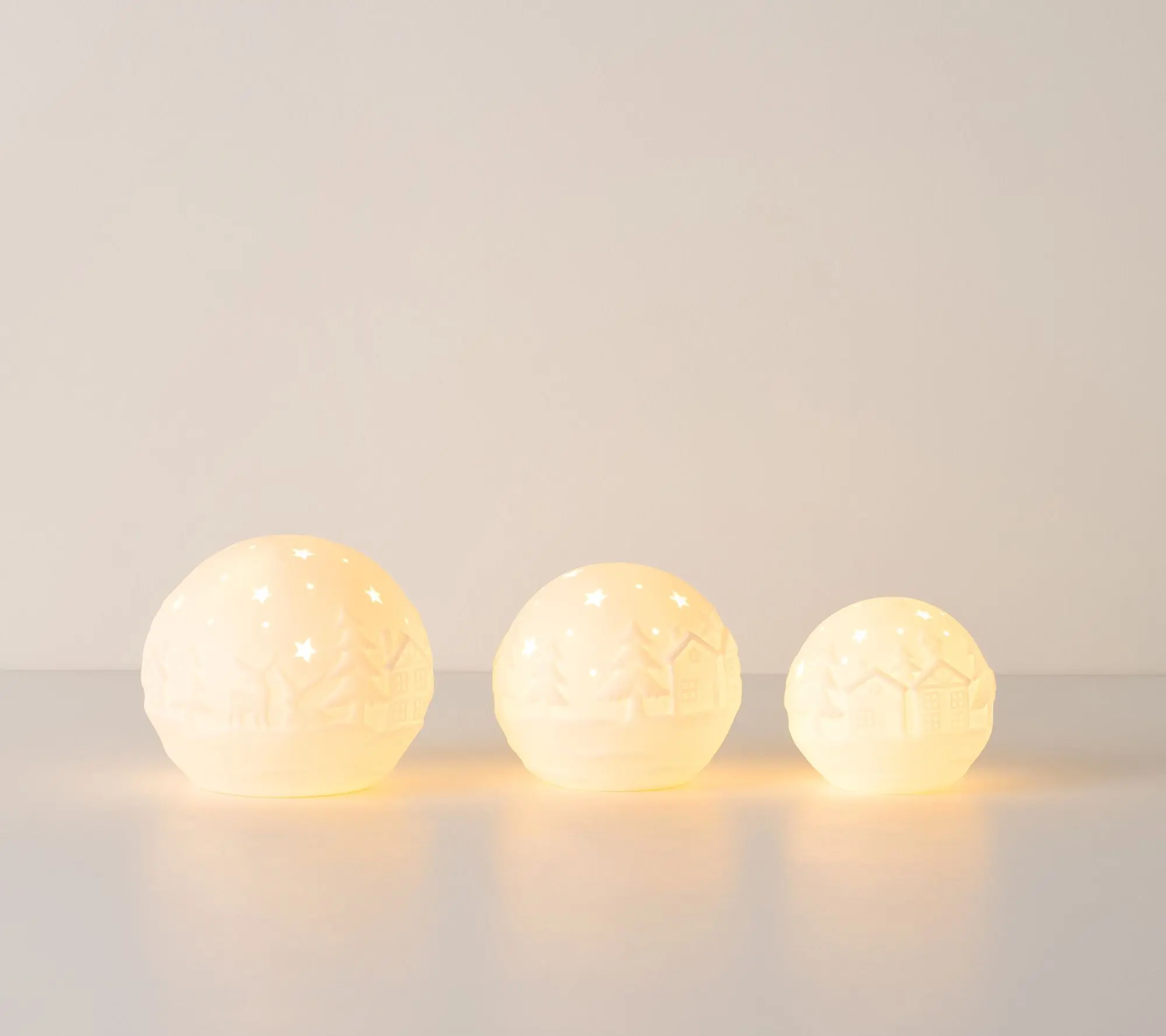 Home Reflections Set of 3 Lit Christmas Spheres