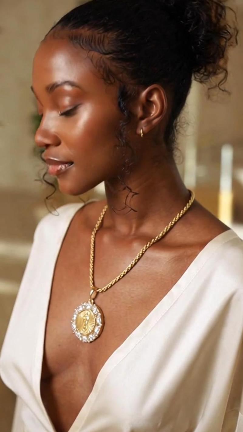 MYTYS Virgin Mary Necklace with Cubic Inlay Pendant Cuban Link Design Faith Jewelry Gift for Adults Men Women & Teens Stylish Accessory MYTYS Virgin Mary Necklace with Cubic Inlay Pendant Cuban Link Design Faith Jewelry Gift for Adults Men Women & Teens Stylish Accessory