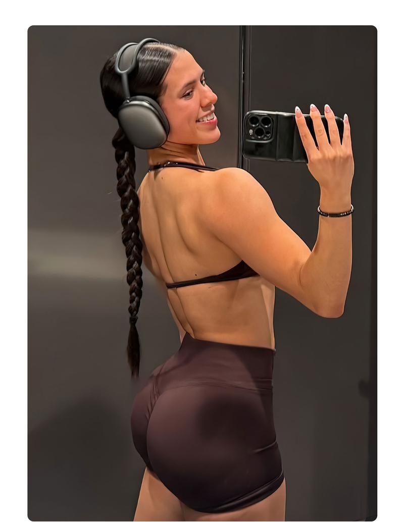 YEOREO SoftHue Impact Strappy Halter Bra for Sports Women Workout Padded Gym Yoga Bra