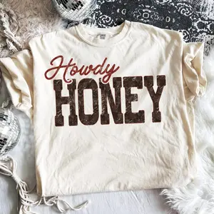 Comfort Colors Howdy Honey Tee, Retro Western Checkered T-Shirt, Country Cowgirl Sublimation, Rodeo TShirt Southern Style Western Tee