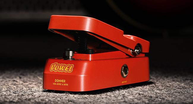 Donner Guitar Wah Pedal, 2 in 1 Wah Volume Pedal, Mini Vintage Electric Guitar Effect Pedal with Wah Wah Active Volume Control, Vowel Lightweight Guitar Pedal